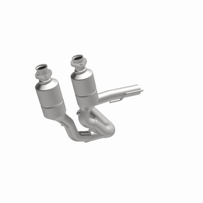 MagnaFlow Direct Fit Catalytic Converter 99-00 Grand Cherokee 4.0L