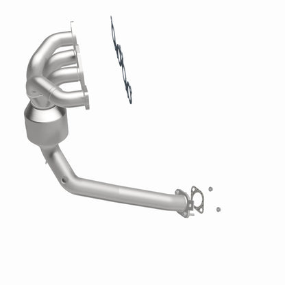 MagnaFlow Direct Fit Catalytic Converter 05-11 Volvo XC90 4.4L Front