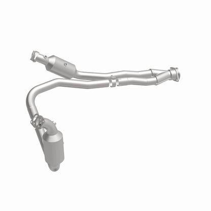 MagnaFlow Direct Fit Catalytic Converter 2015-2017 Transit-150 V6 3.5 OEM Underbody