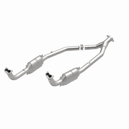 MagnaFlow Direct Fit Catalytic Converter OEM 2003 Land Rover Discovery Underbody
