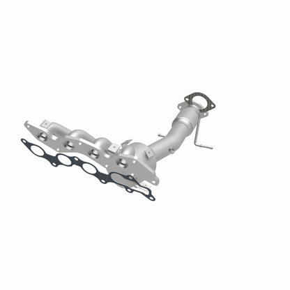MagnaFlow Direct Fit Catalytic Converter 10-13 Mazda 3 2.0L Manifold