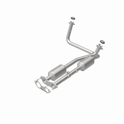 MagnaFlow Direct Fit Catalytic Converter California Grade 96-00 GM Tahoe/Yukon/Escalade 5.7L