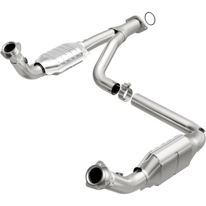 MagnaFlow DF Cat Conv 07-09 Chevrolet/GMC Silverado/Sierra 2500 HD 6.0L Y-Pipe Assy excludes Classic