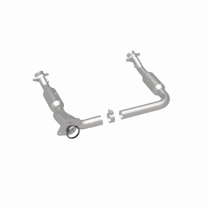 MagnaFlow DF Cat Conv 06-09 Ford Explorer/06-10 Mercury Mountaineer 4.6L Y-Pipe Assembly (49 State)