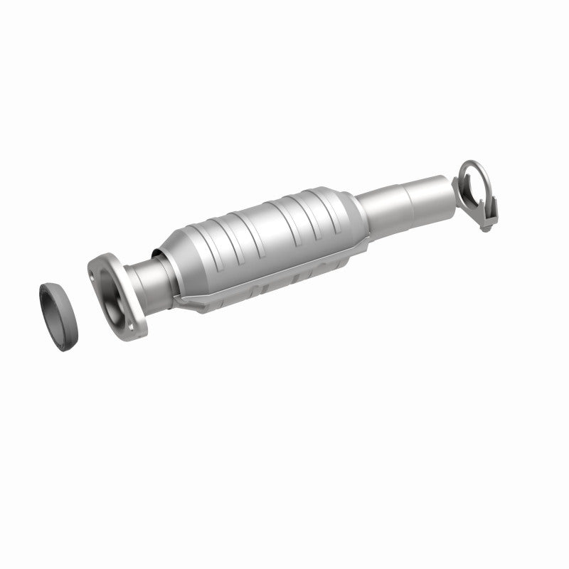 MagnaFlow Direct Fit Catalytic Converter 04 Toyota Sienna 3.3L