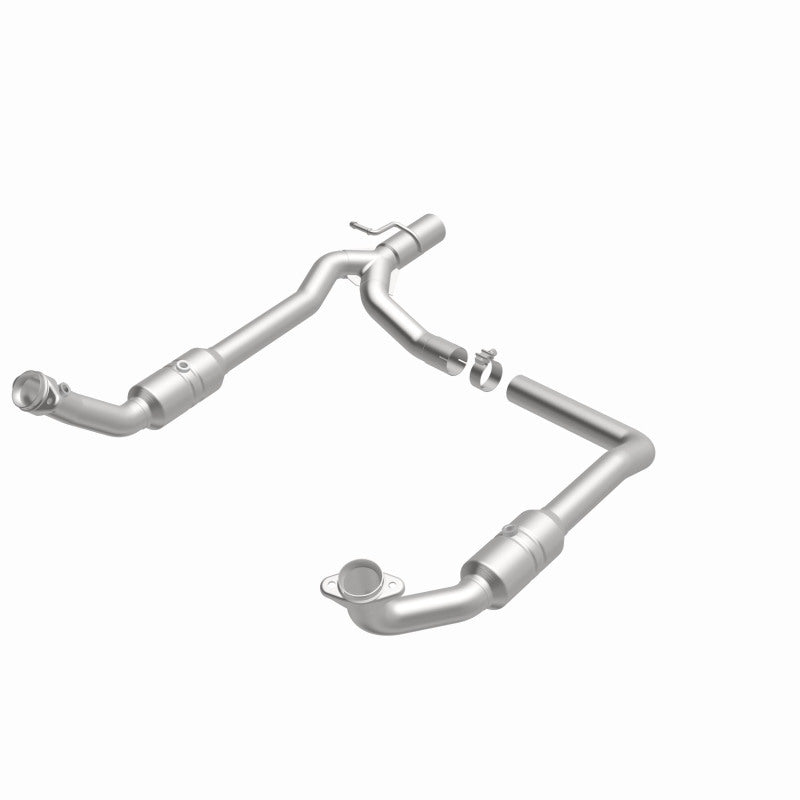 MagnaFlow Direct Fit Catalytic Converter 2009-2012 E-150 5.4 L Underbody