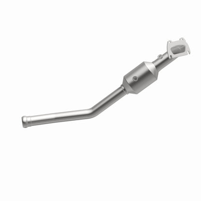MagnaFlow 13-15 Dodge Durango V6 3.6L OEM Grade / EPA Compliant Direct-Fit Catalytic Converter