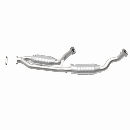 MagnaFlow Direct Fit Catalytic Converter 99-02 Windstar 3.8L