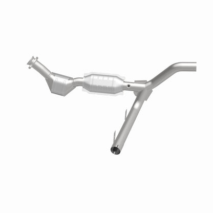 MagnaFlow Direct Fit Catalytic Converter 97-98 Ford F-150 Pickup 4.2L P/S 4WD