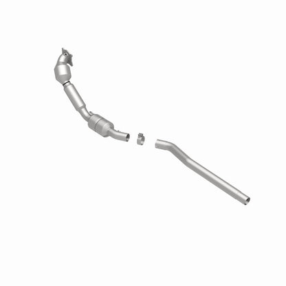 MagnaFlow Direct Fit Catalytic Converter 06-08 VW Passat 2.0L