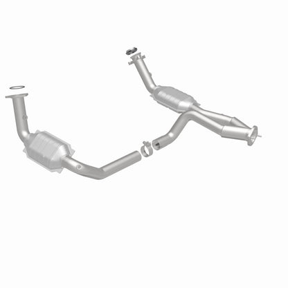 MagnaFlow DF Cat. Conv 02-06 Cadillac Truck. 8 5.3L Dual Conv. Y-Pipe Assy 2wd/Chevy Truck 99-07
