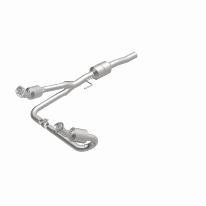 MagnaFlow Direct Fit Catalytic Converter 02-03 Dodge Durango 5.9L