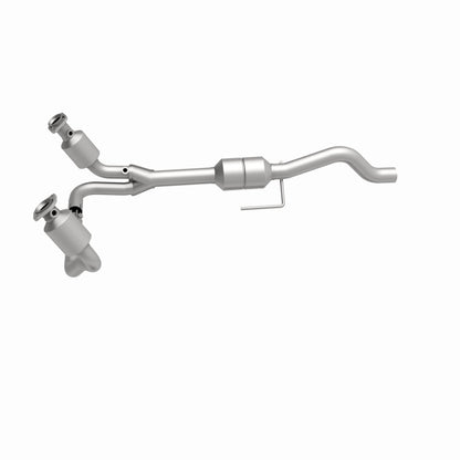 MagnaFlow Direct Fit Catalytic Converter 00-03 Dodge Durango 4.7L