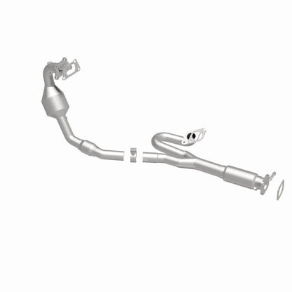 MagnaFlow Direct Fit Catalytic Converter 2010-2011 SRX 3 L Underbody