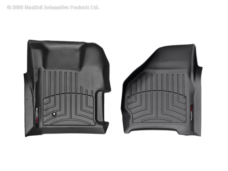 WeatherTech 99-07 Ford F250/F350/F450/F550 Super Duty Regular Cab Front FloorLiner - Black