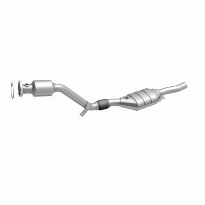 MagnaFlow Direct Fit Catalytic Converter 03 Volkswagen Passat 2.8L