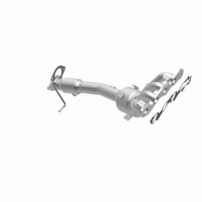 MagnaFlow Direct Fit Catalytic Converter 10-13 Mazda 3 2.0L Manifold