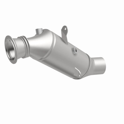 MagnaFlow Direct Fit Catalytic Converter 2015 BMW 640i/740i Underbody