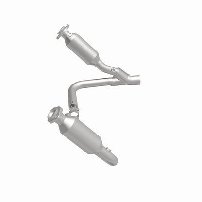 MagnaFlow Direct Fit Catalytic Converter California Grade 07-08 Dodge Durango 3.7L