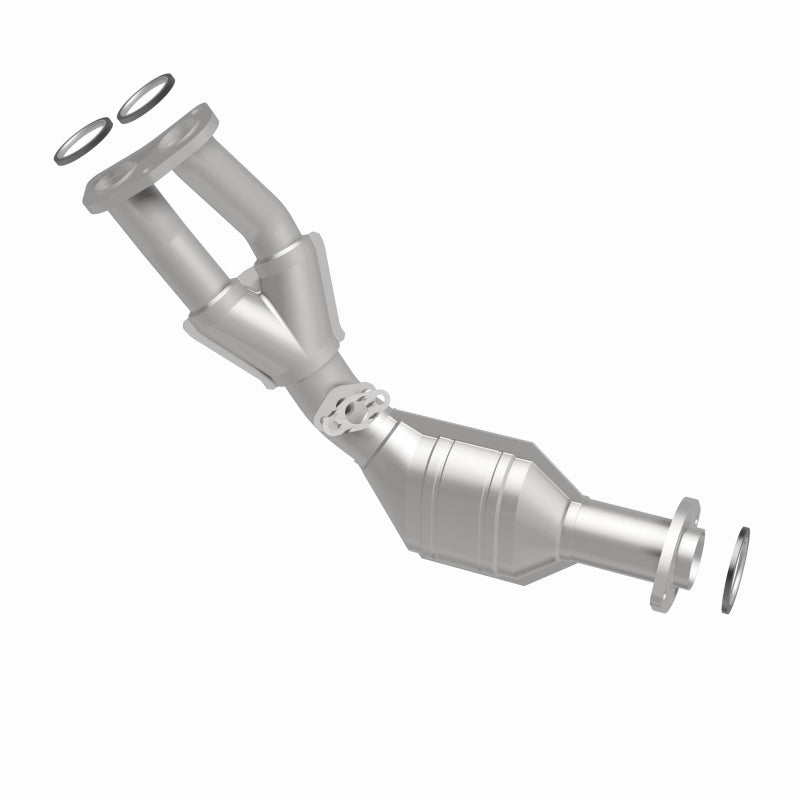 MagnaFlow Direct Fit Catalytic Converter 01-04 Toyota Tacoma 2.7L