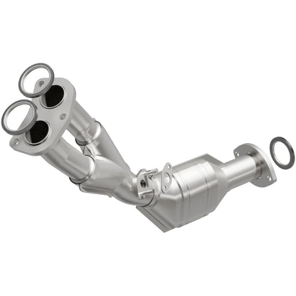 MagnaFlow Direct Fit Catalytic Converter 01-04 Toyota Tacoma 2.7L fr