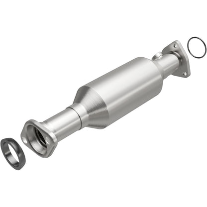 MagnaFlow Direct Fit Catalytic Converter 97-01 Honda CR-V 2.0L