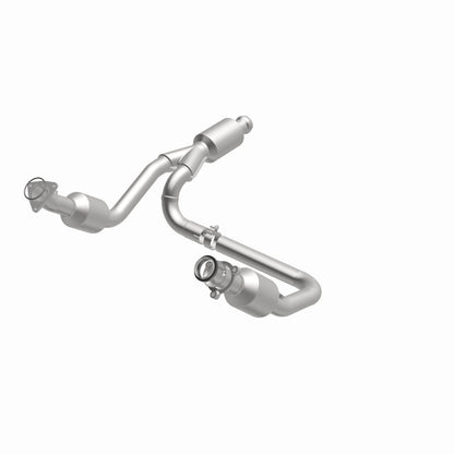 MagnaFlow 14-15 Chevrolet Silverado 1500 5.3L Direct-Fit Catalytic Converter