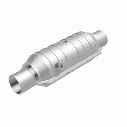 MagnaFlow Universal Catalytic Converter 2.50 OEM Angled O2