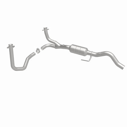 MagnaFlow Direct Fit Catalytic Converter California Grade 00-01 Dodge Durango 5.9L