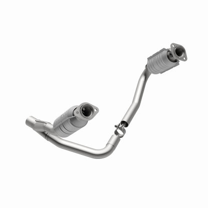 MagnaFlow Direct Fit Catalytic Conv 05-06 Dodge Dakota/2006 Mitsubishi Raider 3.7L Y-Pipe Assembly