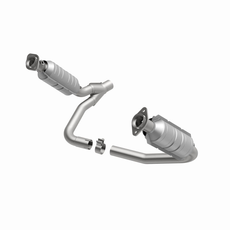 MagnaFlow Direct Fit Catalytic Converter Dakota 05-06 6 3.7L