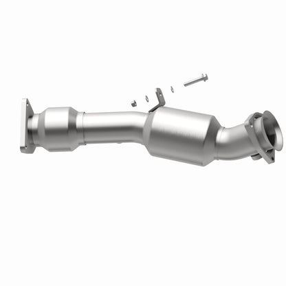 MagnaFlow Direct Fit Catalytic Converter 04-07 VW Touareg 4.2L Driver Side