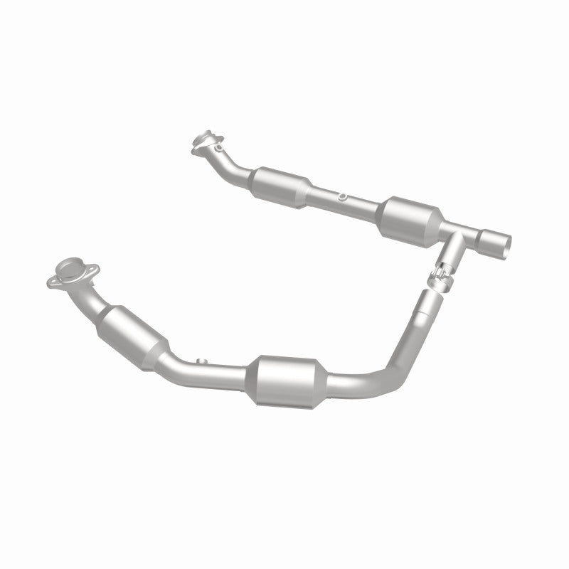 MagnaFlow Direct Fit Catalytic Converter 05-06 Ford E-350 Super Duty 5.4L