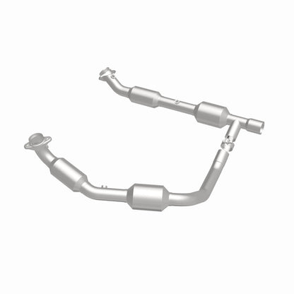 MagnaFlow Direct Fit Catalytic Converter 05-06 Ford E-350 Super Duty 5.4L
