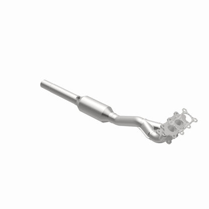 MagnaFlow Direct Fit Catalytic Converter 98-03 VW Beetle 2.0L
