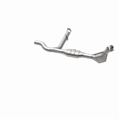 MagnaFlow Direct Fit Catalytic Converter 99-00 Ford F-150 4.6L