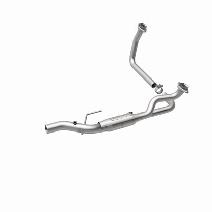 MagnaFlow Direct Fit Catalytic Converter 98-99 Dodge Van