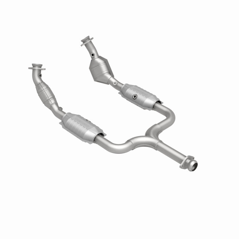 MagnaFlow Direct Fit Catalytic Converter 99-01 Ford Mustang 3.8L