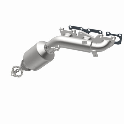MagnaFlow Direct Fit Catalytic Converter 10-12 Hyundai Genesis 3.8L