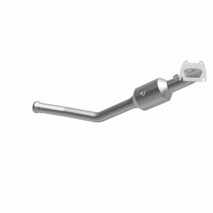 MagnaFlow 13-15 Dodge Durango V6 3.6L OEM Grade / EPA Compliant Direct-Fit Catalytic Converter