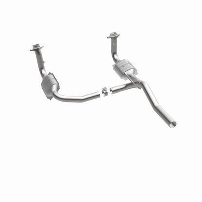 MagnaFlow Direct Fit Catalytic Converter 07-11 Dodge Nitro 4.0L