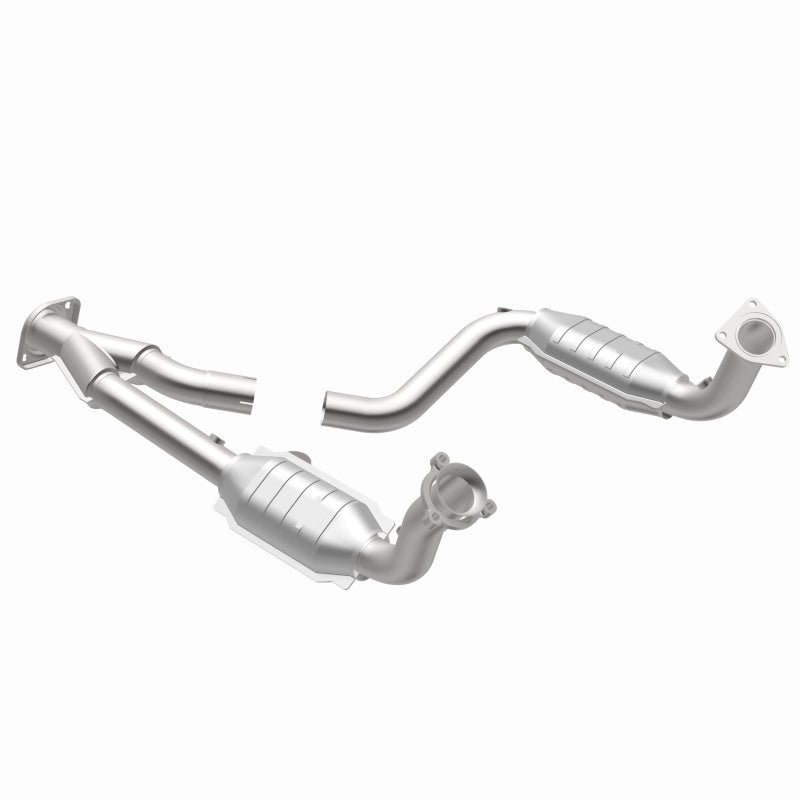 MagnaFlow Direct Fit Catalytic Converter 03-06 Chevy SSR 5.3/6.0 OEM
