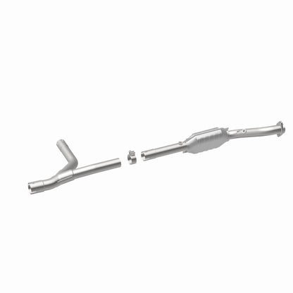 MagnaFlow Direct Fit Catalytic Converter 04-05 Dodge Ram 1500 Pickup 5.7L P/S
