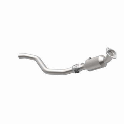 MagnaFlow Direct Fit Catalytic Converter 2005 Chrysler 300C 5.7L V8 / 2005 Dodge Magnum 5.7L V8