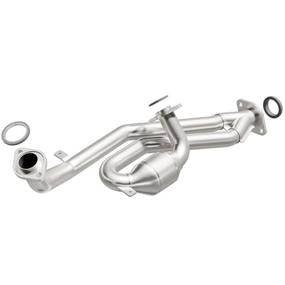 MagnaFlow Direct Fit Catalytic Converter 01-03 Toyota Sienna 3.0L fr