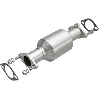 MagnaFlow Direct Fit Catalytic Converter 03-06 Kia Sorento 3.5L rear
