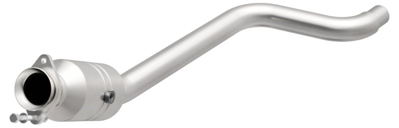 MagnaFlow Direct Fit Catalytic Converter 10-12 Jaguar XF 5.0L