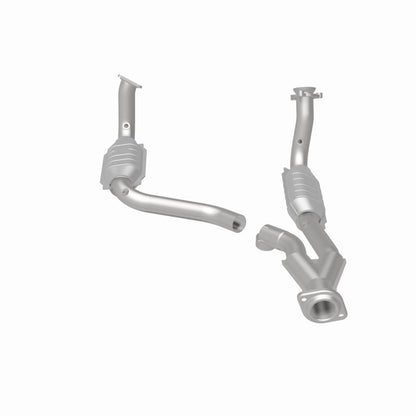 MagnaFlow Direct Fit Catalytic Converter 03-06 Chevy SSR 5.3/6.0 OEM