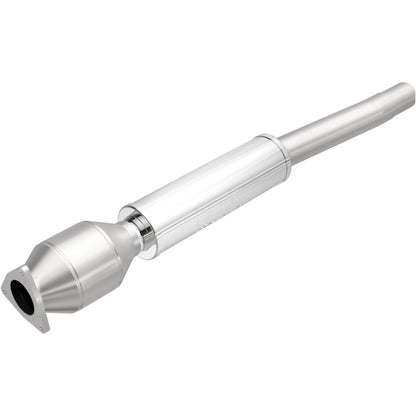 MagnaFlow Direct Fit Catalytic Converter 03-06 VW Phaeton 4.2L PS Rr