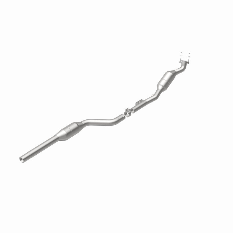 MagnaFlow Direct Fit Catalytic Converter 00-02 Mercedes E430 4.3L